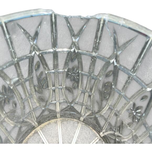 Vintage Hollywood Regency Yellow Filigree Waste Trash Basket Can W/ Liner - Picture 9 of 11